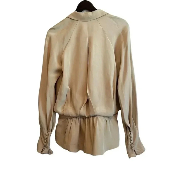 Gorgeous, Elizabeth and James, silk cream jacket, fully lined with button sleeve - Picture 8 of 11